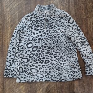 Chico's Leopard Print Fleece Plush Pullover Soft Size 1 Medium